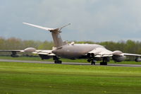 XM715 @ X3BR - Doing an engine run at Bruntingthorpe - by Guitarist