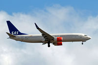 LN-RGE @ EGLL - Boeing 737-883 [38037] (SAS Scandinavian Airlines) Home~G 15/07/2014. On approach 27L - by Ray Barber