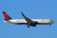 N175DN @ EGLL - Boeing 767-332ER [24803] (Delta Air Lines) Home~G 17/07/2014. On approach 27L. - by Ray Barber