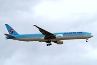 HL7782 @ EGLL - Boeing 777-3B5ER [37643] (Korean Air) Home~G 22/06/2012. On approach 27L. - by Ray Barber