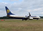 EI-DYR @ EDI - Ryanair 3CA arrives at EDI - by Mike stanners