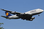 D-ABVS @ EDDF - Lufthansa - by Air-Micha