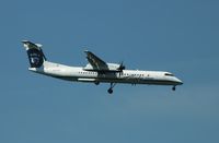 N453QX @ KSEA - DHC-8-402