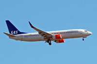 LN-RGC @ EGLL - Boeing 737-883 [41257] (SAS Scandinavian Airlines) Home~G 21/05/2015. On approach 27L. - by Ray Barber