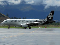 ZK-OJF @ NZQN - At Queenstown - by Micha Lueck