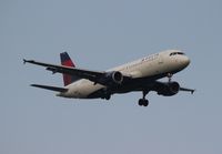 N352NW @ DTW - Delta A320