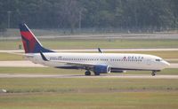 N382DA @ DTW - Delta 737-800 - by Florida Metal