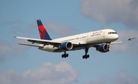 N612DL @ FLL - Delta 757-200