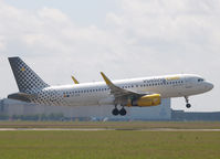 EC-LUO @ EHAM - Landing on runway 27 of Schiphol Airport - by Willem Göebel