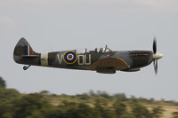 G-LFIX @ EGSU - Flying Legends Duxford 2015. - by Stef Van Wassenhove