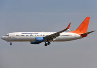 C-FTOH @ LEBL - Landing rwy 25R with scimitar winglets and in basic Sunwing c/s with Smartwings titles - by Shunn311