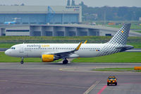 EC-LVX @ EHAM - Airbus A320-214(SL) [5673] (Vueling Airlines) Amsterdam-Schiphol~PH 08/08/2014 - by Ray Barber