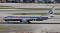 N887NN @ MIA - American