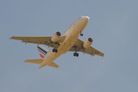 F-GUGB @ LFPG - Landing to CDG - by Photoplanes