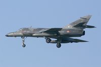 32 @ LFRJ - Dassault Super Etendard M, Short approach rwy 26, Landivisiau Naval Air Base (LFRJ) - by Yves-Q