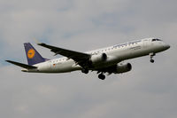 D-AECG @ LOWG - Lufthansa ERJ-190 @ GRZ - by Stefan Mager