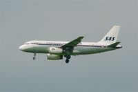 OY-KBO @ LFPG - Airbus A319-131, Short approach rwy 27R, Paris Charles De Gaulle Airport (LFPG-CDG) - by Yves-Q