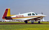 N2959L @ KNEW - Mooney M.20C Ranger [670093] New Orleans-Lakefront ~N 11/10/2000 - by Ray Barber