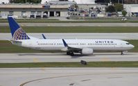 N78438 @ FLL - United - by Florida Metal