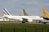 F-GPME @ LFRB - Airbus A319-113, Taxiing to boarding area, Brest-Bretagne airport (LFRB-BES) - by Yves-Q