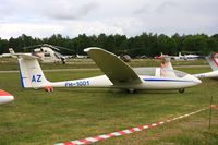 PH-1001 @ EBBT - In June 2010 was a small fly-in at Brasschaat, where some gliders were present