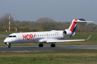 F-GRZL @ LFRB - Canadair Regional Jet CRJ-701, Taxiing to holding point rwy 07R, Brest-Bretagne Airport (LFRB-BES) - by Yves-Q