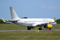 EC-LZM @ LFRB - Airbus A320-232, Taxiing to boarding area, Brest-Bretagne airport (LFRB-BES) - by Yves-Q