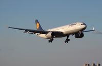 D-AIKR @ MIA - Lufthansa - by Florida Metal