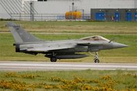 20 @ LFRJ - Dassault Rafale M, Taxiing after landing rwy 26, Landivisiau Naval Air Base (LFRJ) - by Yves-Q