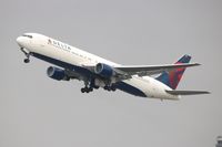 N144DA @ LAX - Delta 767-300 - by Florida Metal