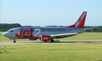 G-CELR @ EGPH - Jet2 B737-300 Taxiing to runway 06 - by Mike stanners