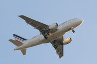 F-GUGO @ LFPG - Landing to cdg - by Photoplanes