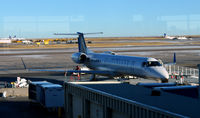 N33182 @ KDEN - At the gate Denver - by Ronald Barker