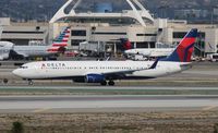 N831DN @ LAX - Delta