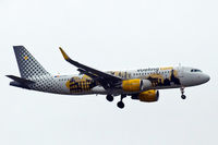 EC-LVP @ EGLL - Airbus A320-214(SL) [5587] (Vueling Airlines) Home~G 17/09/2013. On approach 27L. - by Ray Barber