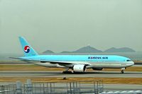 HL7714 @ VHHH - Boeing 777-2B5ER [27951] (Korean Air) Hong Kong International~B 31/10/2005 - by Ray Barber