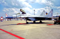 29 03 @ EDDB - Berlin Air Show 18.5.98 - by leo larsen