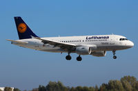 D-AIBI @ EDDH - Lufthansa (DLH/LH) - by CityAirportFan