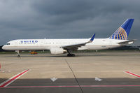 N41135 @ EDDH - United Airlines (UAL/UA) - by CityAirportFan