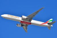 A6-EGW @ OMDB - Emirates B773 Taking-off - by FerryPNL
