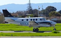 N444LR @ KRHV - N444LR LLC (Malibu, CA) 1996 Beechcraft King Air C90A rolling to a stop on 31R at Reid Hillview Airport, San Jose, CA. - by Chris Leipelt