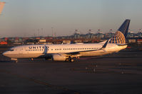 N14231 @ KEWR - Taxiing - by micka2b