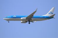 PH-BXH @ LFPG - Boeing 737-8K2, Short approach rwy 27R, Roissy Charles De Gaulle Airport (LFPG-CDG) - by Yves-Q