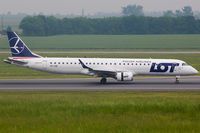 SP-LNE @ LOWW - LOT Polish Airlines (LOT/LO) - by CityAirportFan