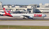 PT-MUH @ MIA - TAM 777-300 - by Florida Metal