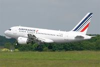F-GUGI @ LFRB - Airbus A318-111, Landing rwy 25L, Brest-Bretagne Airport (LFRB-BES) - by Yves-Q