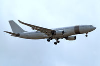 A7-HHM @ EGLL - Airbus A330-203 [605] (Qatar Amiri Flight) Home~G 02/07/2010. On approach 27L. - by Ray Barber