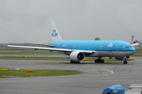 PH-BQP @ EHAM - Taxiing - by micka2b