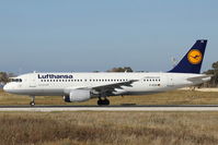 D-AIZN @ LMML - A320 D-AIZN Lufthansa - by Raymond Zammit