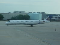 N784SK @ IAH - Skywest CRJ-700 Arriving to take me to Cincinnati CVG - by Christian Maurer